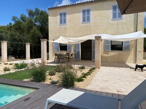 Outdoor dining - Cottage 'Can Custure' with Private Pool, Wi-Fi and Air Conditioning (Illes Balears)