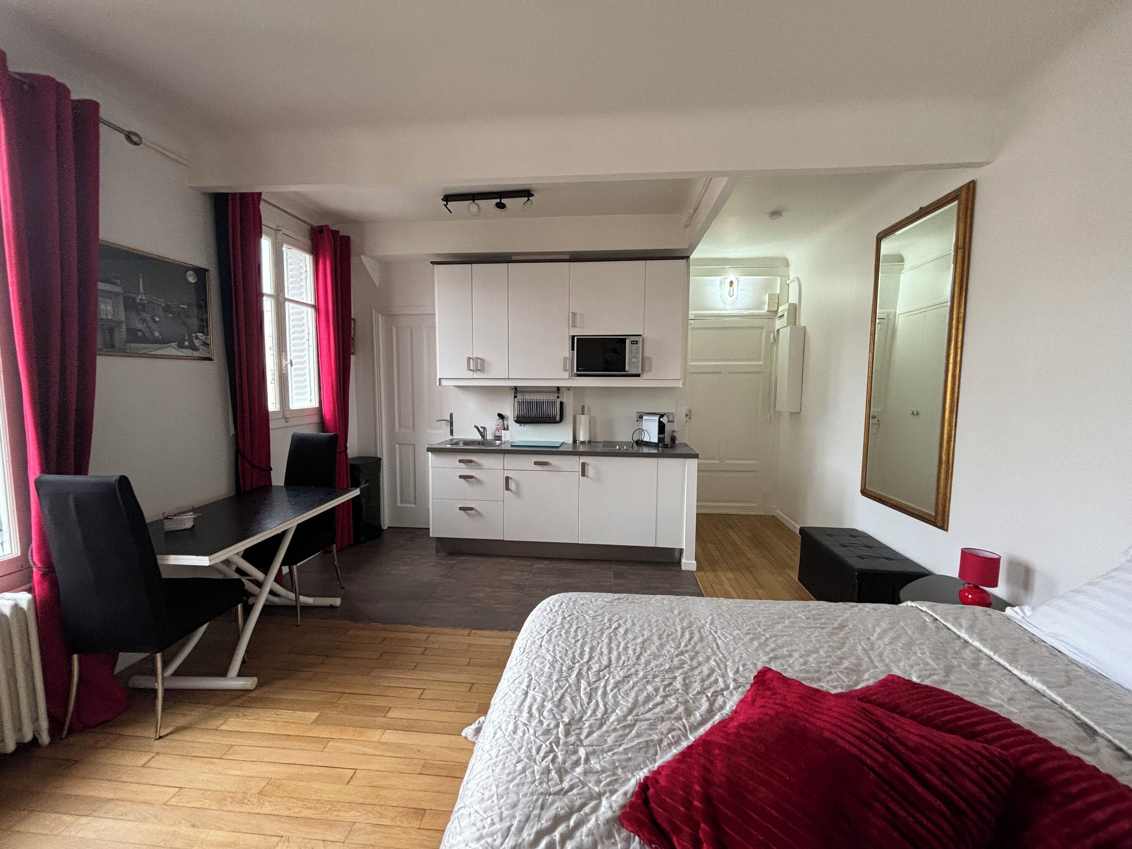 1 camera, ferro/asse da stiro, Wi-Fi, lenzuola