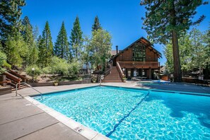Maison mitoyenne, 3 chambres | Piscine