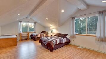 House, 5 Bedrooms | 5 bedrooms, iron/ironing board, free WiFi