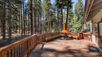 Nhà, 4 phòng ngủ | Hiên