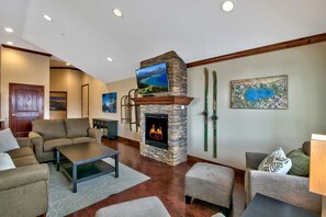 Appart'hôtel, 3 chambres | Coin séjour