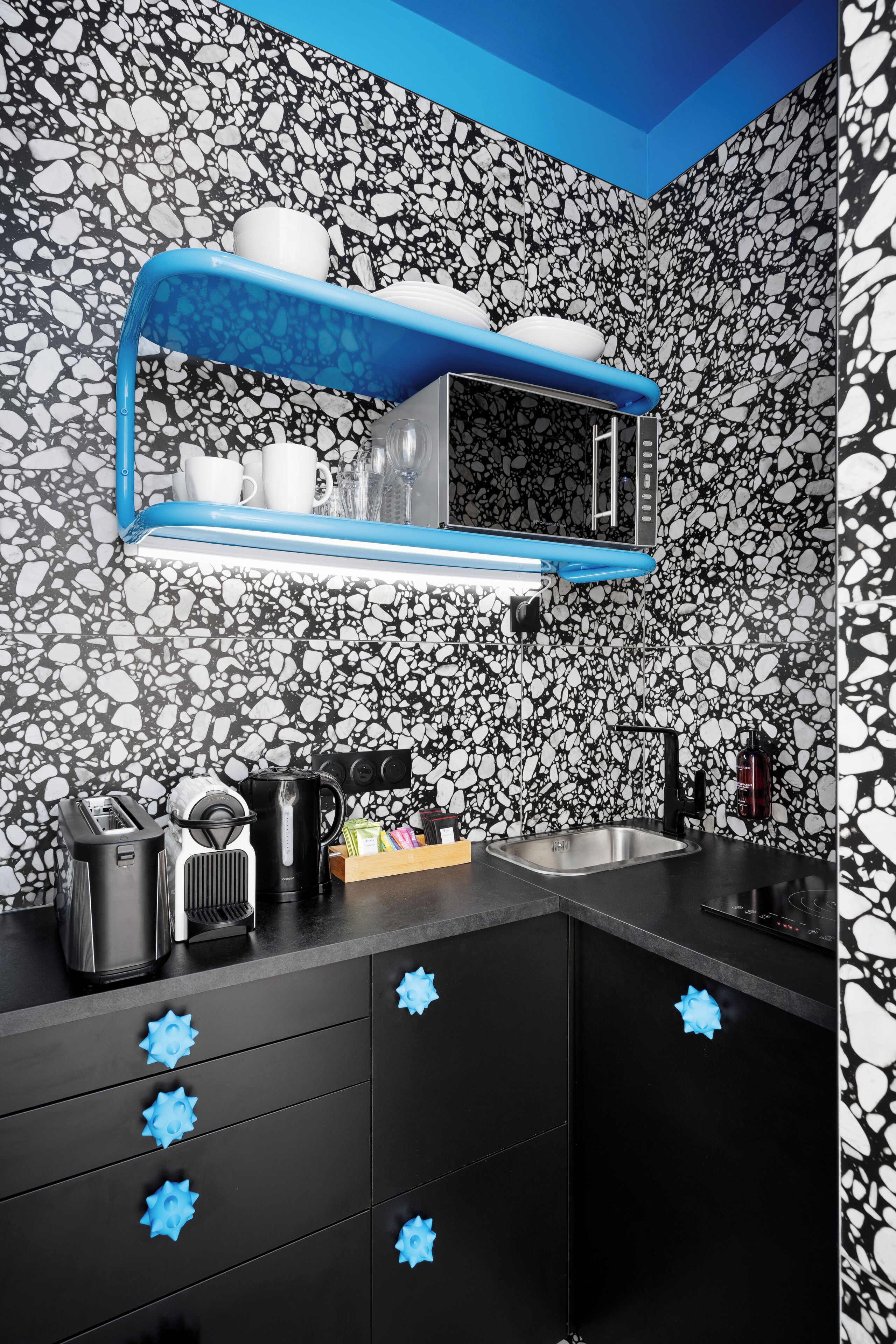 Studio 21 | 専用キッチン | 電子レンジ、エスプレッソマシン、電気ポット、トースター