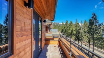 Condo, 3 Bedrooms | Terrace/patio