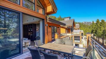 Condo, 3 Bedrooms | Outdoor dining