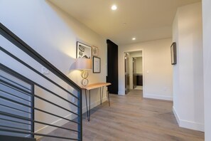 Condo, 3 Bedrooms | Interior
