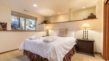 House, 5 Bedrooms | 5 bedrooms, iron/ironing board, free WiFi