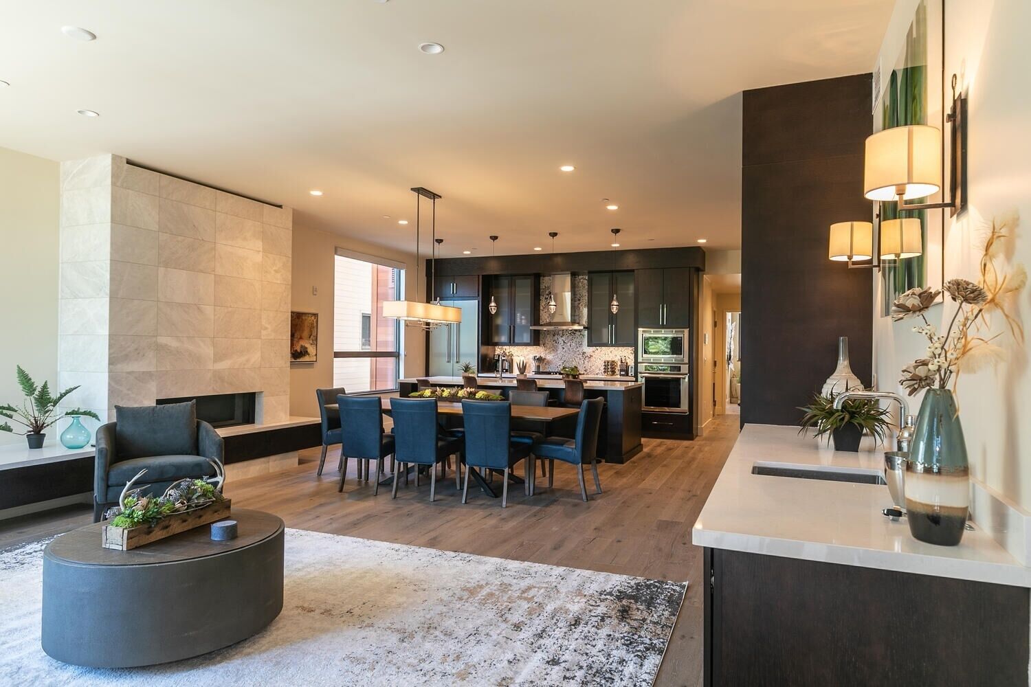 Condo, 3 Bedrooms | Interior