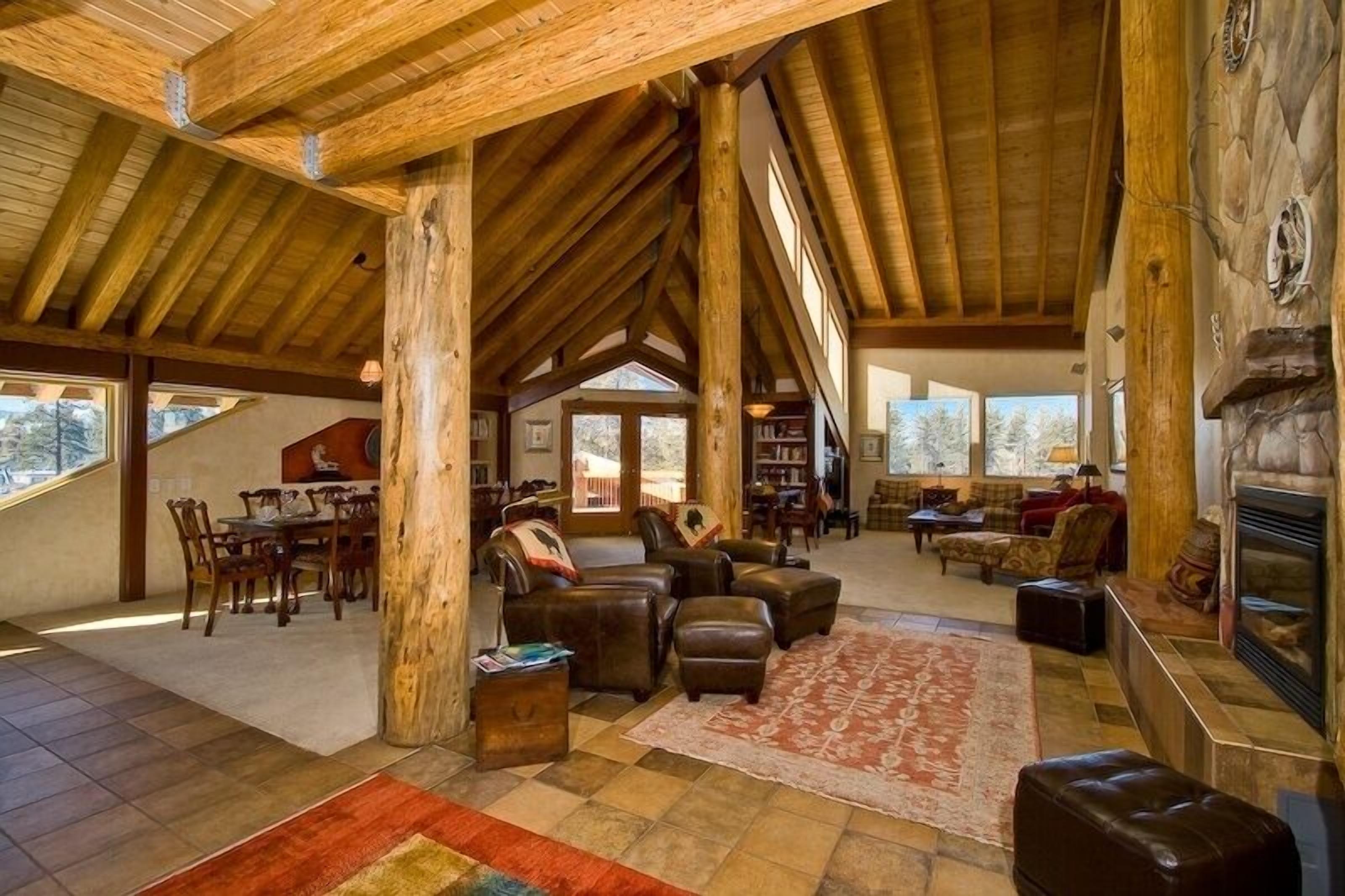 Condo, 4 Bedrooms | Living area
