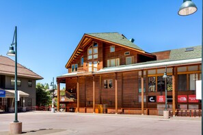 Condo, 4 Bedrooms | Exterior