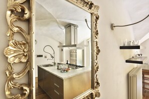 Oven, stovetop, dishwasher