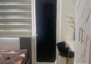 Appart'hôtel, 1 chambre, piscine privée, vue ville