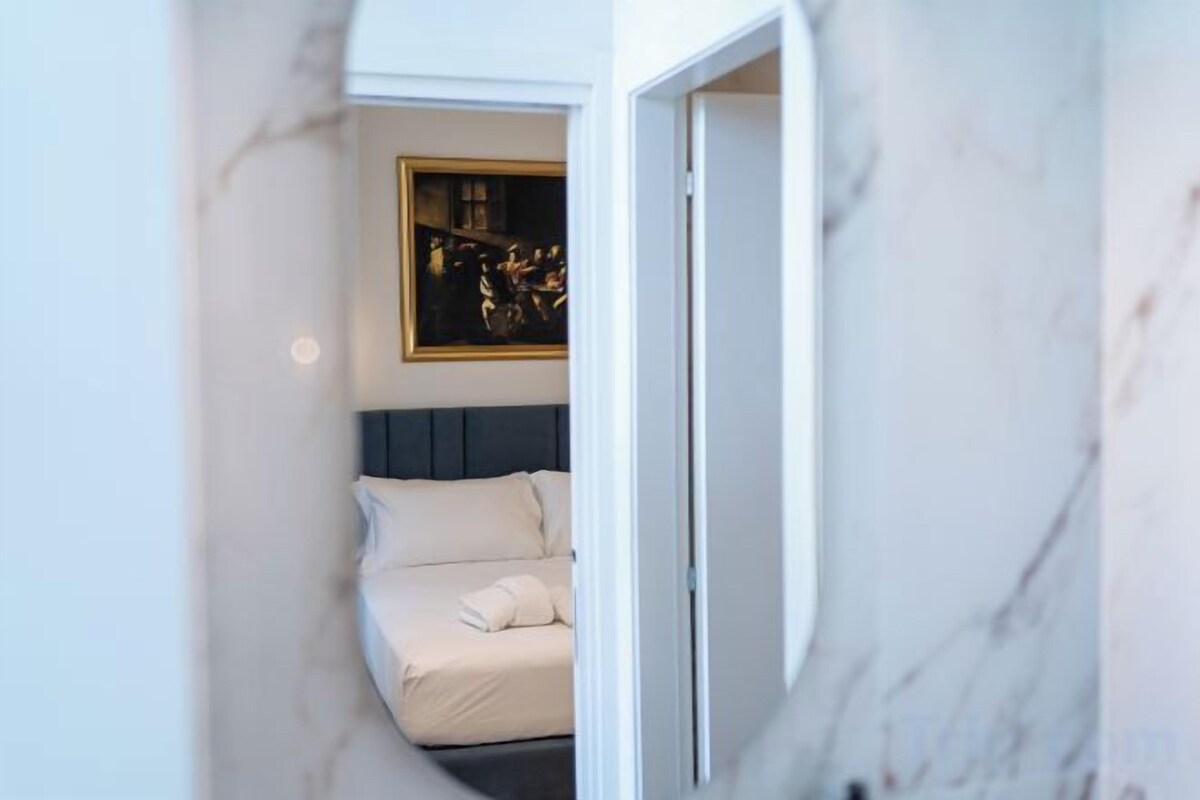 Frette Italian sheets, premium bedding, down comforters