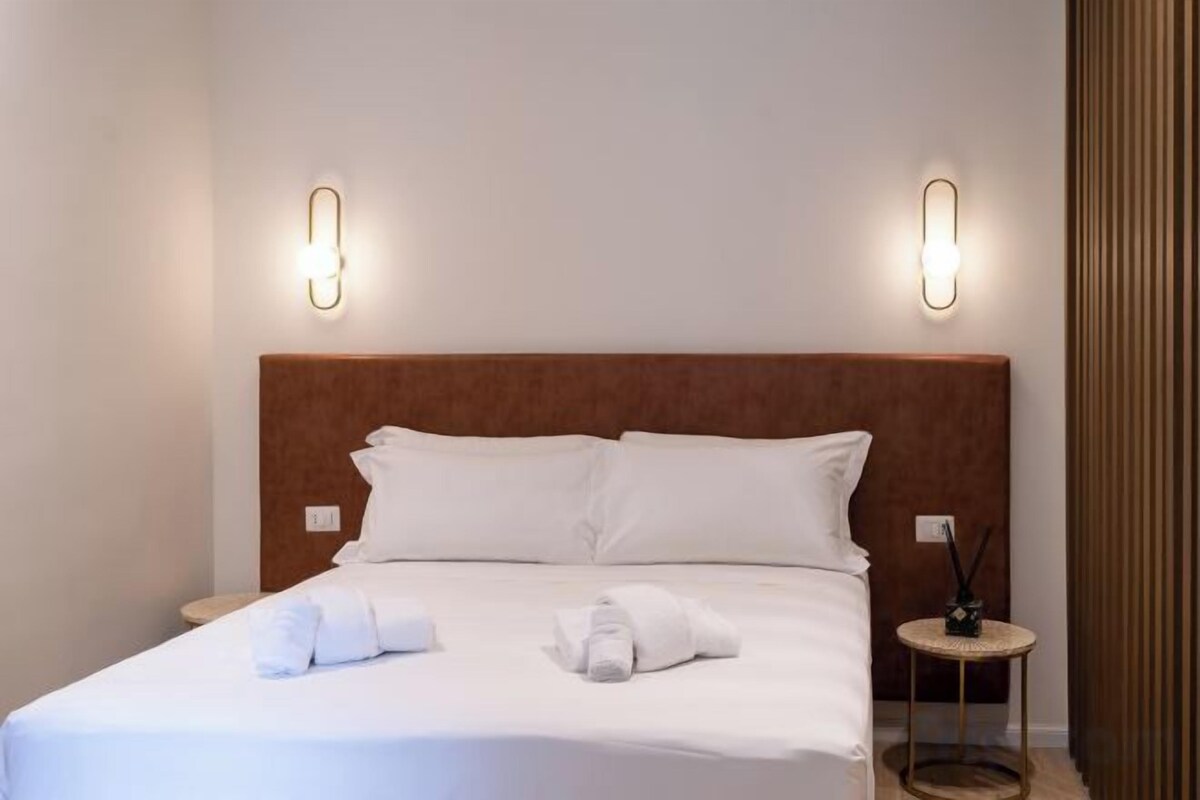 Frette Italian sheets, premium bedding, down comforters
