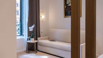 Chambre Quadruple Familiale, salle de bains privée | Draps italiens Frette, literie de qualité supérieure