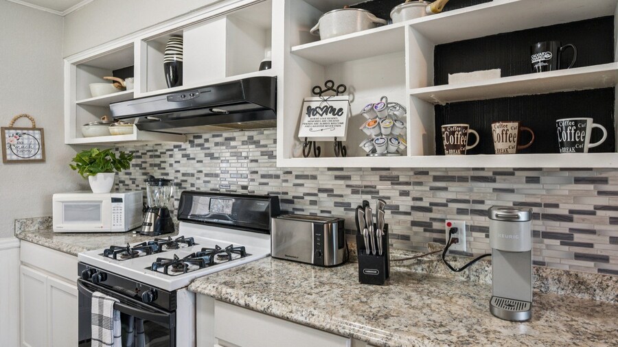 Cozy Temple Home Fenced Yard & Wi-fi 3 Bedroom Home