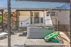 House, 1 Bedroom | Terrace/patio