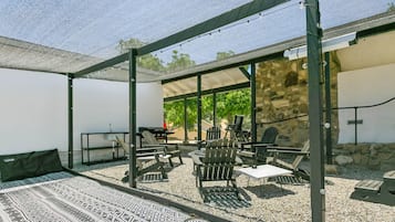 House, 1 Bedroom | Terrace/patio