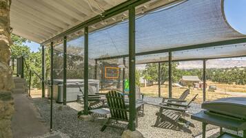 House, 1 Bedroom | Terrace/patio