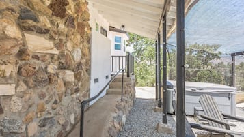 House, 1 Bedroom | Exterior detail