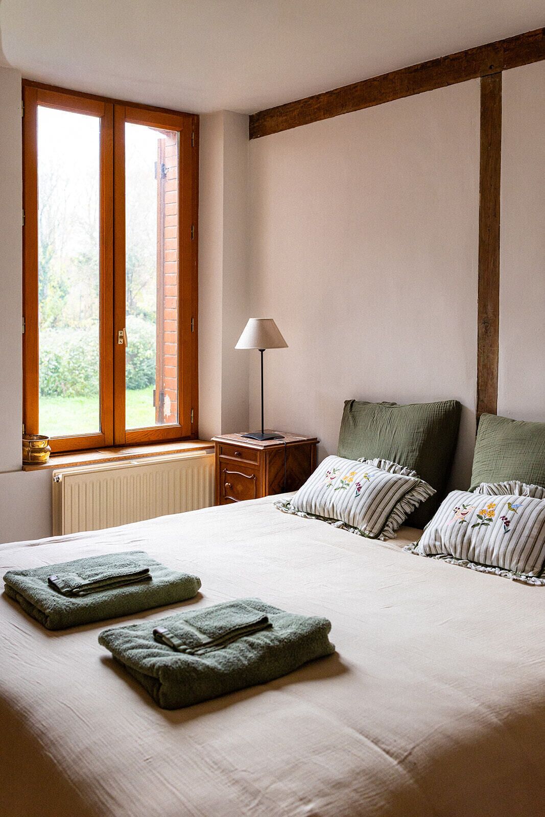 6 多间卧室、办公桌、熨斗/熨衣板、WiFi