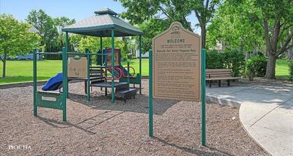 Home away from home, month to month rental, located in North Naperville