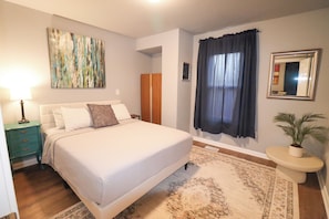 5 bedrooms, desk, iron/ironing board, free WiFi