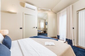 3 chambres, fer et planche à repasser, Wi-Fi, draps fournis