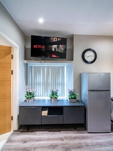 Contemporary Kelham 1-Bed Pet-Friendly Apartment