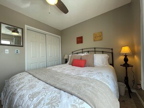 Desk, iron/ironing board, travel cot, Internet