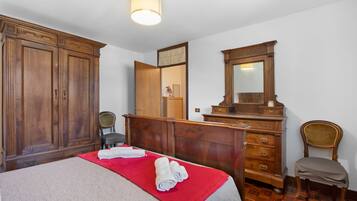 2 chambres, fer et planche Ă repasser, Wi-Fi, draps fournis