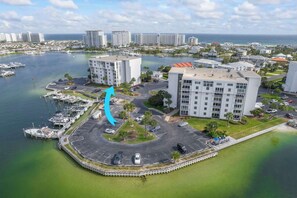 Exterior - The Condor - Stay for 6 (Destin)