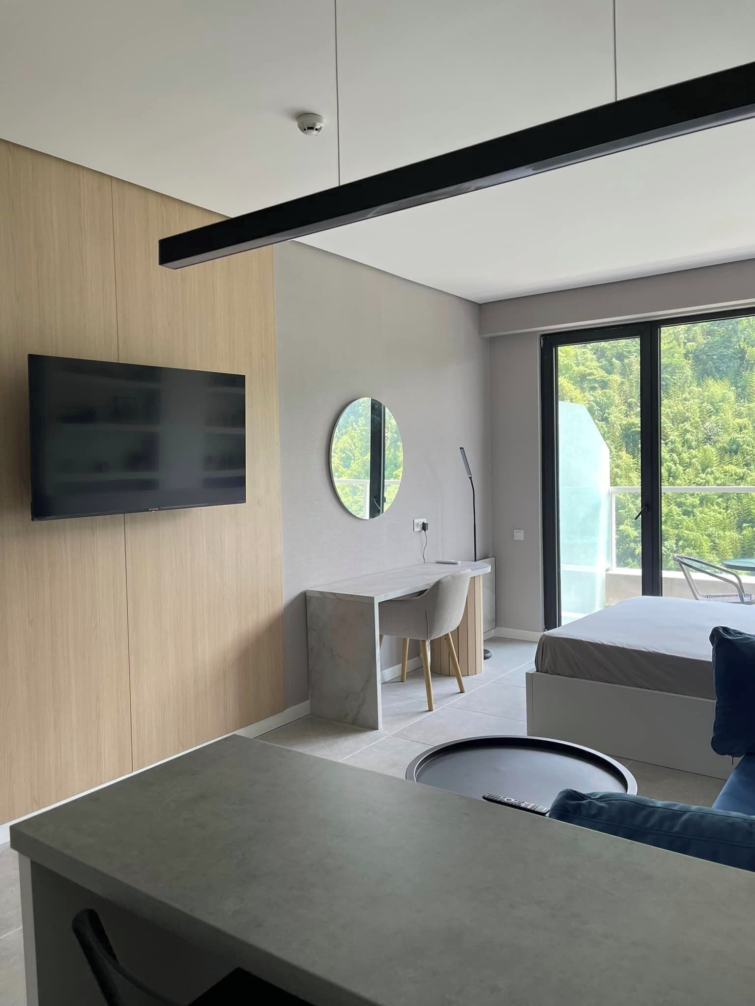 1 dormitorio, tabla de planchar con plancha, wifi y ropa de cama