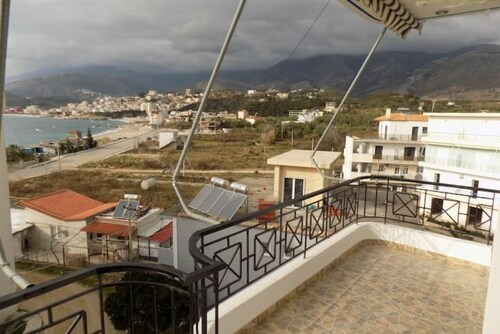 25 meters from beach 1