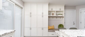 Aldergrove - Sleeps 10 - Hot Tub