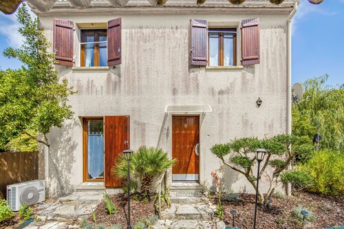 Maison De L'océan – Hourtin, Médoc mit Terrasse und Garten