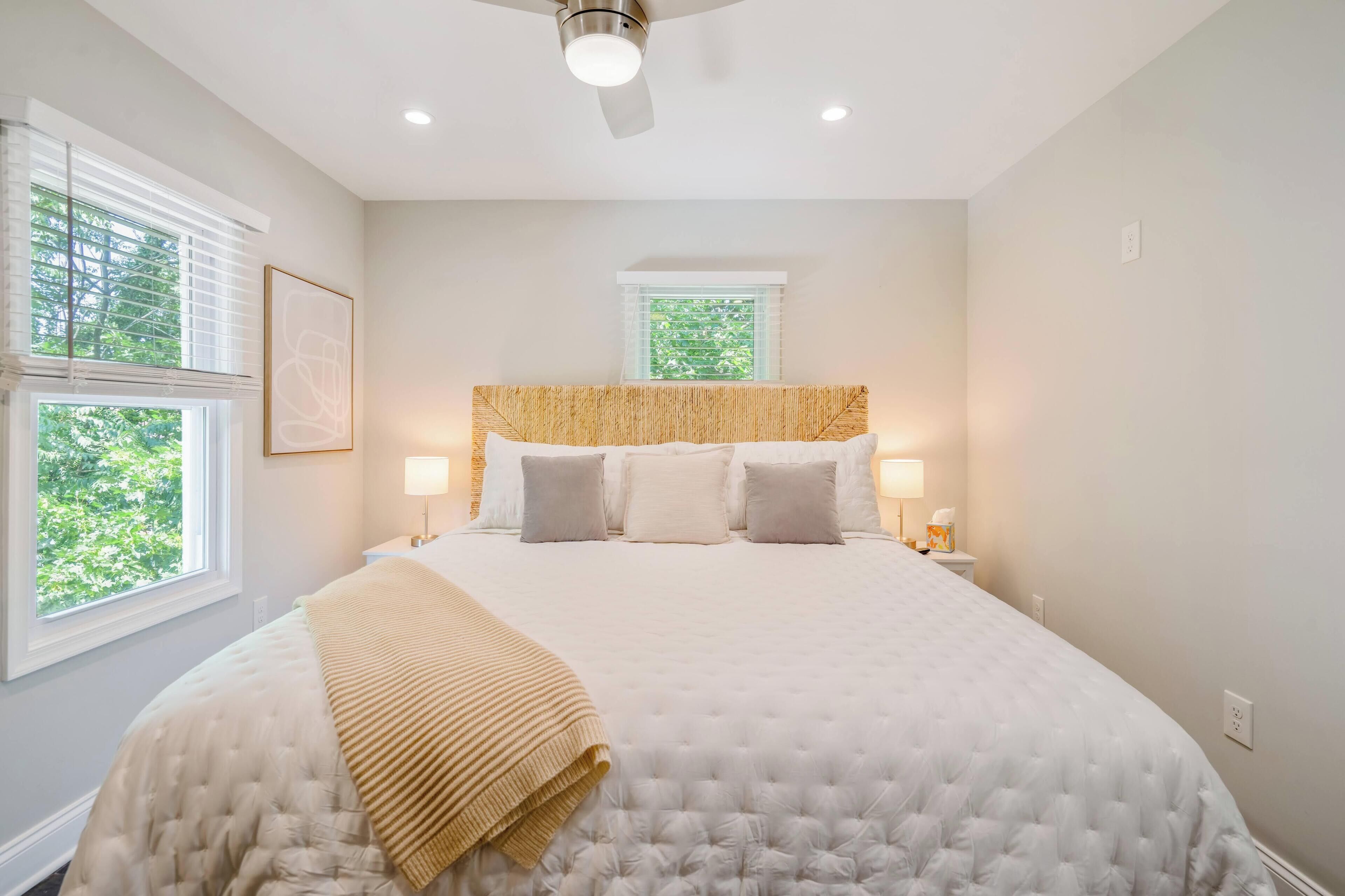 4 habitaciones, tabla de planchar con plancha, wifi y ropa de cama 
