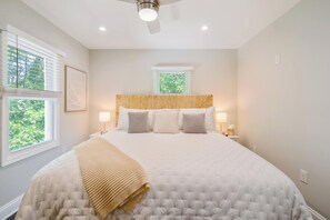 4 makuuhuonetta, silitysrauta/-lauta, Wi-Fi, vuodevaatteet