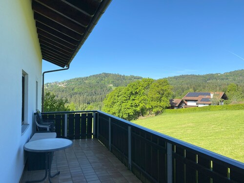 Holiday Apartment 'Berg Und See' with Lake View, Private Terrace and Wi-Fi