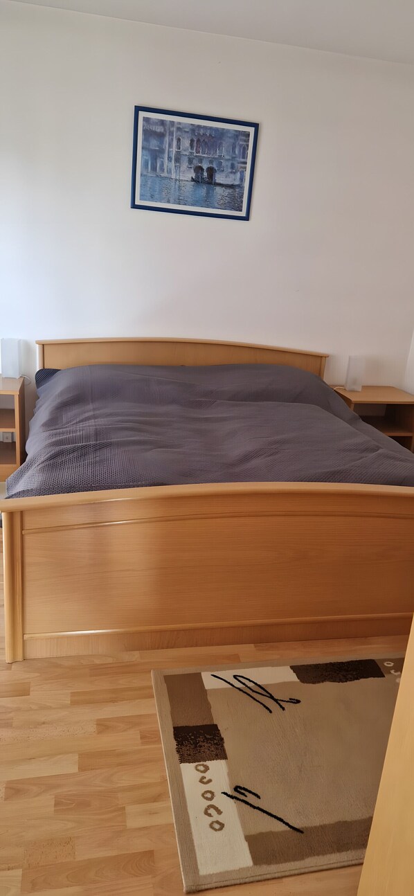 2 bedrooms, WiFi, bed sheets