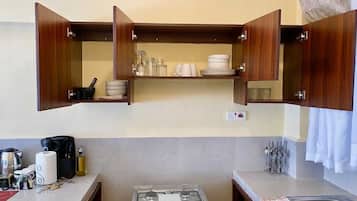 Mikrovågsugn, ugn och spishäll