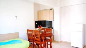 1 chambre, fer et planche à repasser, Wi-Fi, literie fournie