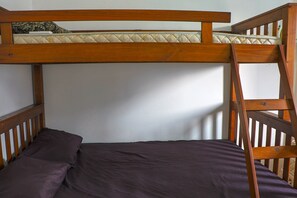 Apartment | 2 bedrooms - Apto com Wi-fi ar Cond e Garagem 100m da Praia (Praia Grande)