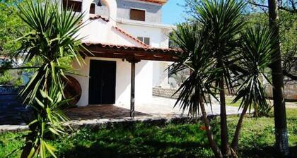 25 meters from the beach 8