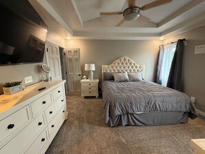 4 bedrooms, iron/ironing board, free WiFi, bed sheets