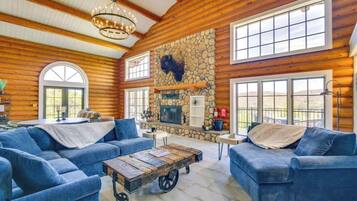 TV, fireplace, books, offices