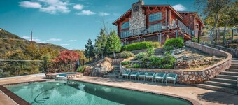 Perfect Mountain Retreat | Modern Amenities | Pool