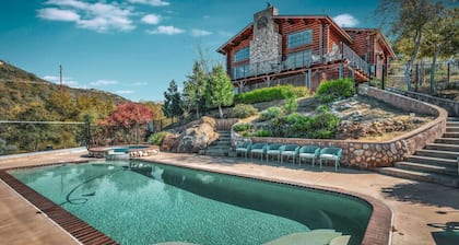 Perfect Mountain Retreat | Modern Amenities | Pool