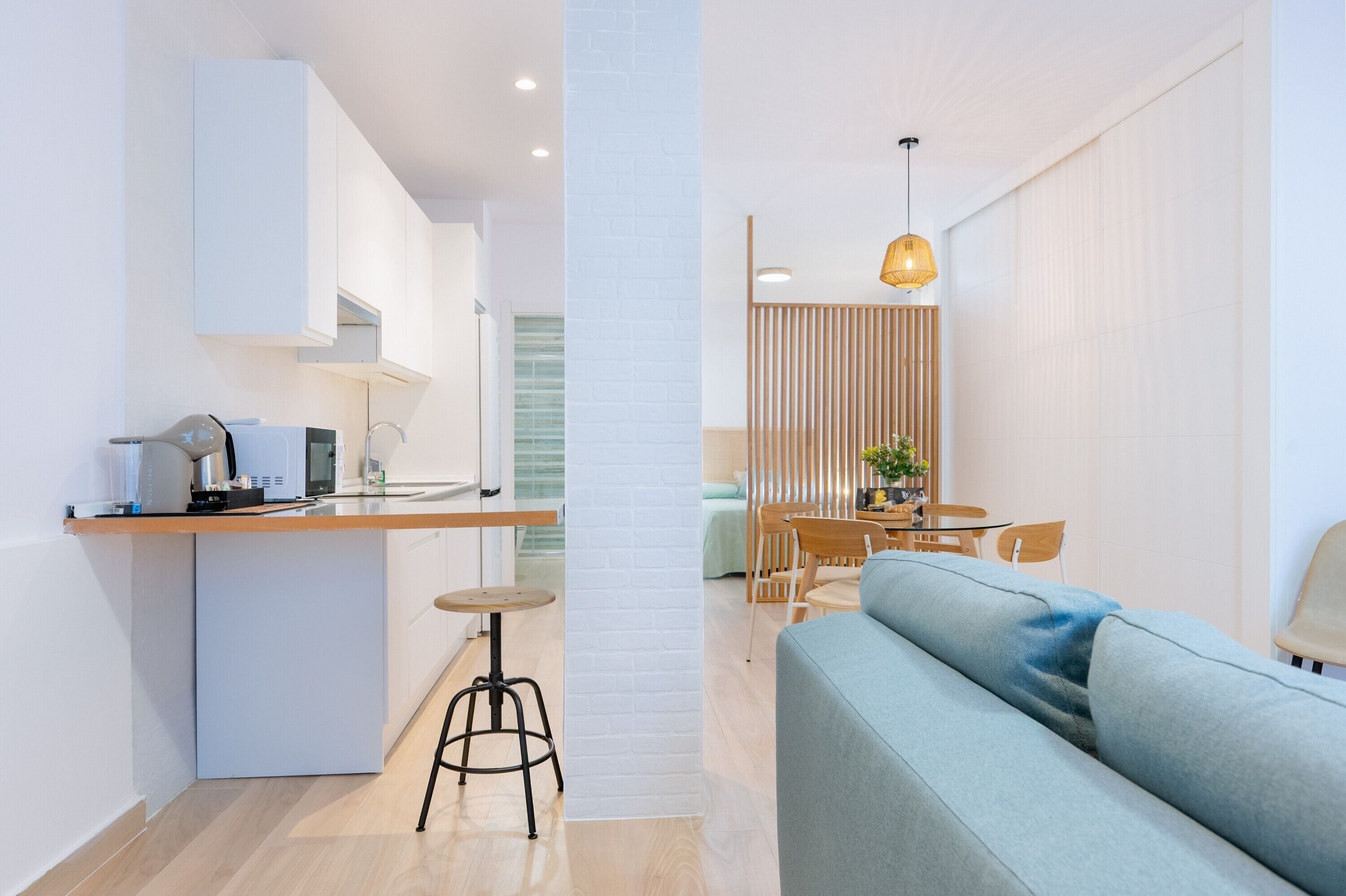 المنشأة من الداخل