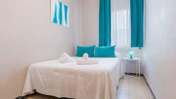 3 chambres, fer et planche Ă repasser, Wi-Fi, draps fournis